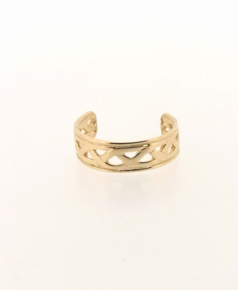 Solid 9ct Yellow Gold Celtic Infinity Knot Design Adjustable Toe Ring, 375 Gold Toe Rings, Boho Body Jewellery image 2