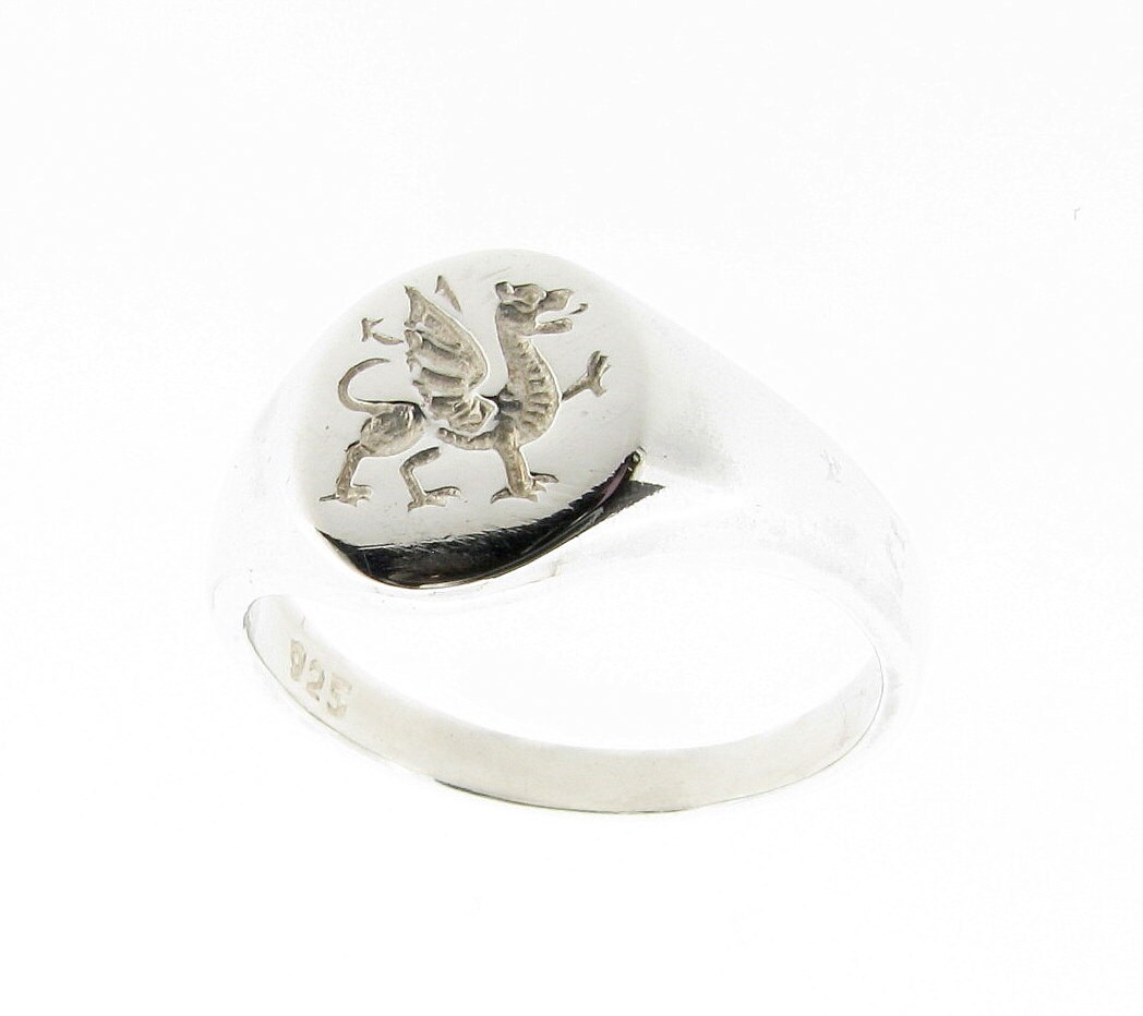 Sterling Silver Welsh Dragon Oval Signet Ring - UK Sizes - K - Q - US…