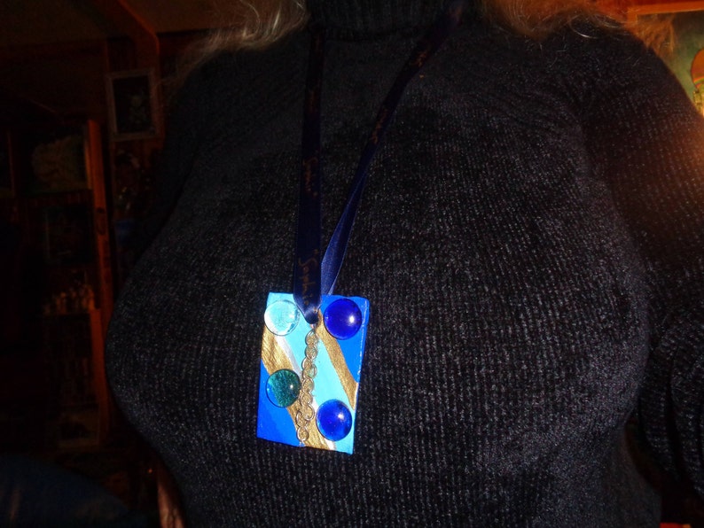 For CHRISTMAS or HALLOWEENOriginal giftSpectacular Artist pendant with ribbon6x4cmHand madeUNIQUE piece!