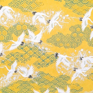 Papier origami - papier washi - papier Yuzen - papier chiyogami - différents formats - grues volantes sur jaune - #1005