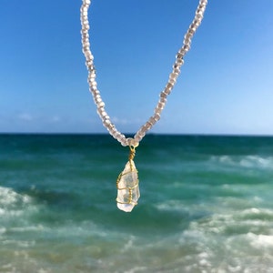 Energy Cleansing Quartz Necklace, Wire Wrapped Quartz, Quartz Choker, Crystal Necklace, Quartz Necklace, Seed Bead Choker, Chakra Balancing
