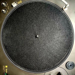 Classic Black Felt slipmat | Handmade In Finland | Turntable vinyl | record | Slip Mat | record player | Audiophile slip mat | DJ