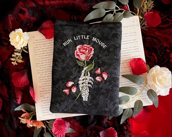 Run little mouse (Embroidered) Dark Romance Kindle Sleeve for 6.8in 11th Generation Kindle Paperwhite