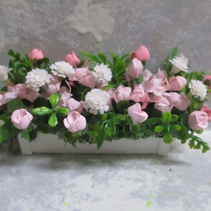 Miniature  doll/dollhouse PInk/Mauve Polymer roses/carnation window box/planter/draping greenery
