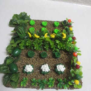 Miniature Farm/doll/dollhouse 6&quot; x 5&quot; Vegetable Garden/Faux dirt/polymer Vegetables/wood base