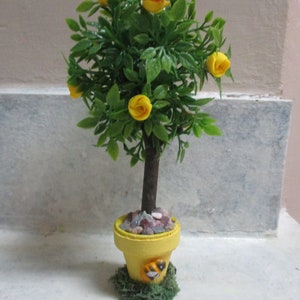 Miniature Bumble Bee Rose Tree: Dollhouse Garden Decor