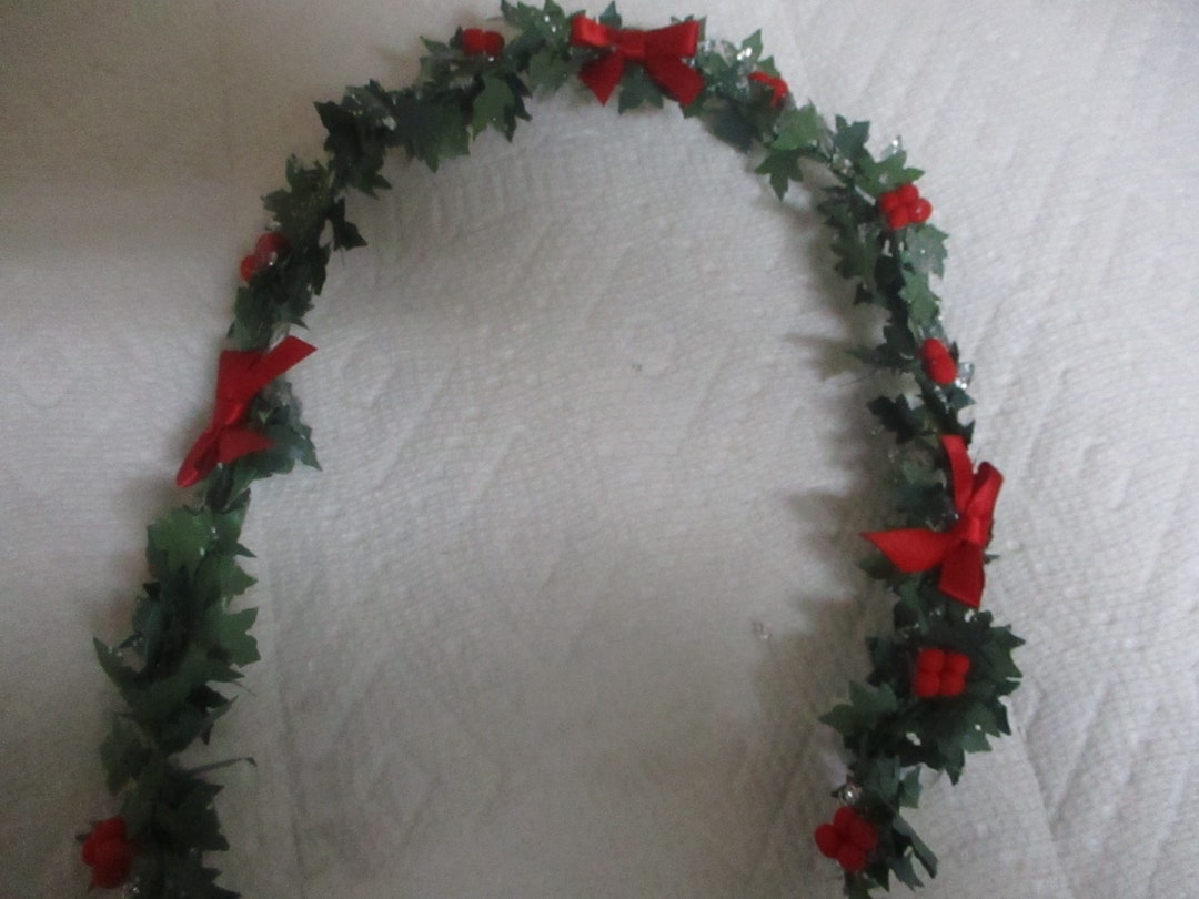 Miniature Doll/dollhouse Christmas Garland/sparkly Berries/ and 3 Red