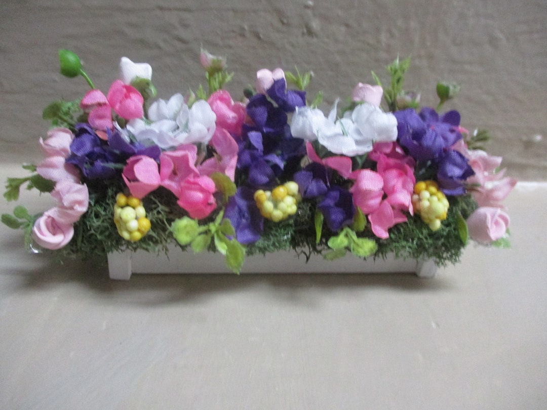 Miniature Dollhouse Floral Window Box/ Silk & Polymer Roses - Etsy