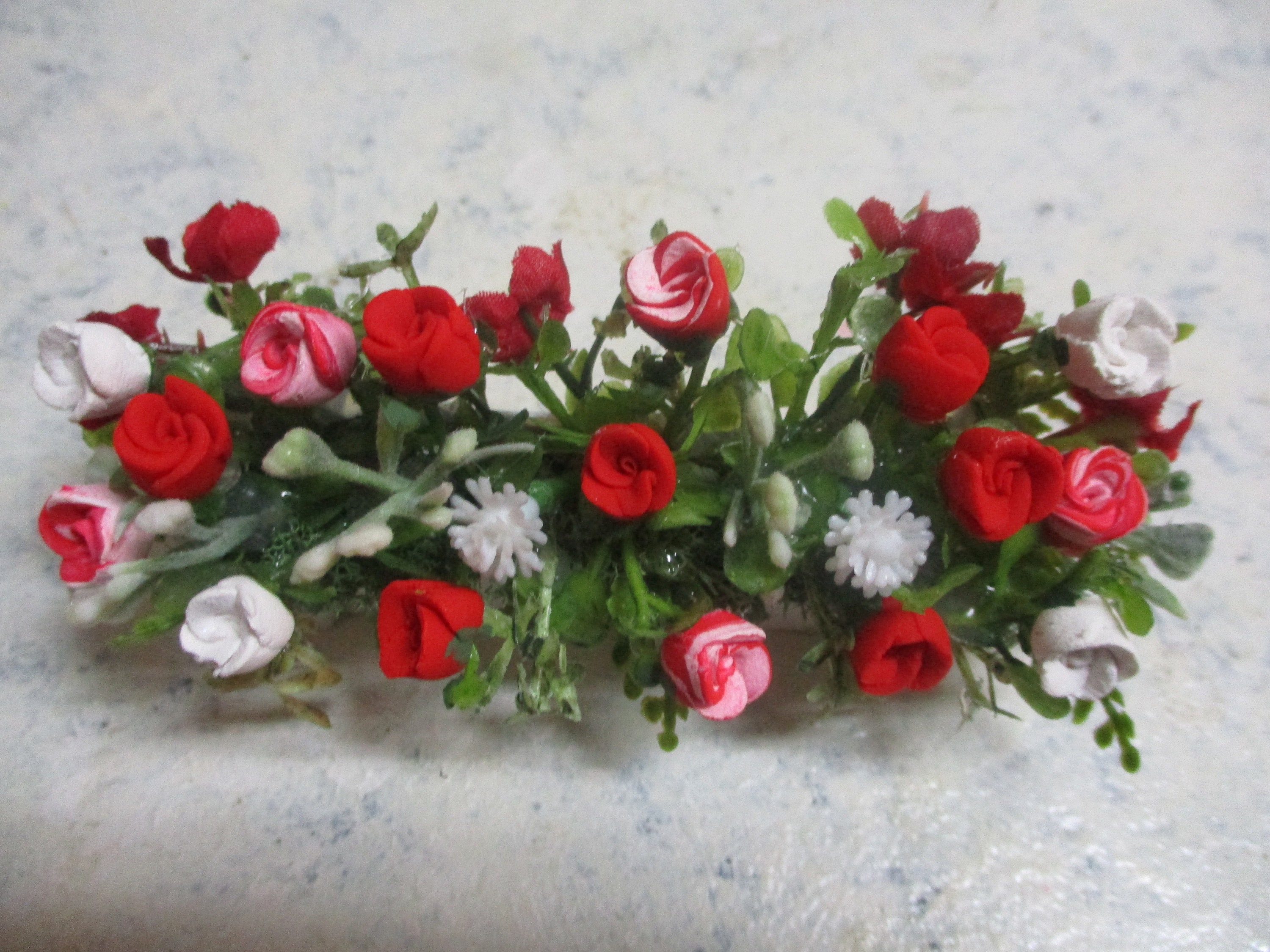 Miniature Dollhouse Window Box/ Red Roses & White Carnations - Etsy