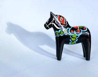 Caballo Dala sueco, Caballo Dala Negro Tradicional Original, 10 tamaños diferentes, Hecho a mano en Suecia, Caballo Dalecarliano