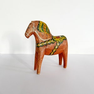 A hundred-years old Dala horse, Original Vintage Dala Horse from 1920s, handmade in Sweden, Swedish Dala, Scandinavian horse