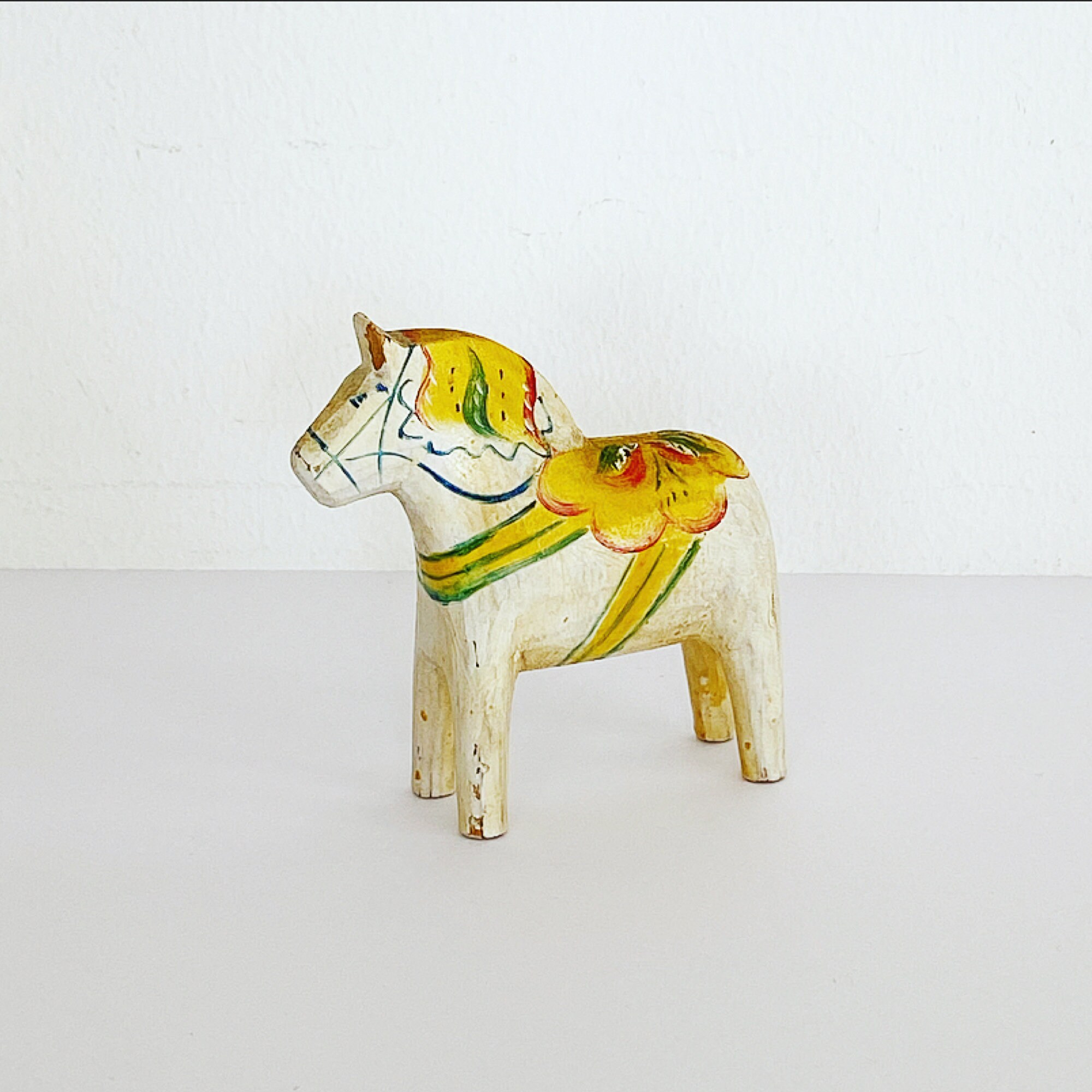Cheval Dala Suédois Vintage - Sculpté Et Peint à La Main - Figurine Cheval Blanc