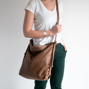 ANCIEN sac à dos marron convertible, sac à main en cuir, sac à bandoulière, sac à main en cuir bandoulière, cartable, sac en cuir effet vieilli