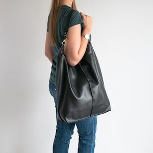 BLACK Leather Oversized HOBO Bag, Shopper Bag - Schwarze große Geldbörse - Schwarze Lederhandtasche - Alltagstasche für Frauen
