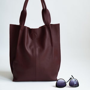Leder Tragetasche, Leder Shopper Tasche, Große Handtasche, Große Tragetasche, Schultertasche, Leder Tote, Geschenk für sie, Burgunder Leder Tote