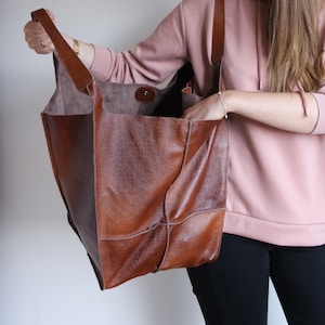 COGNAC LEATHER TOTE Bag, Slouchy Tote, Cognac Handbag for Women, Everyday Bag, Women leather Bag, Weekender Oversized Bag, Leather Purse image 9