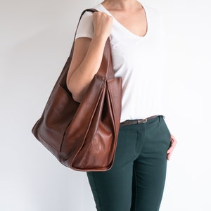 COGNAC Brown LEATHER TOTE Bag, Slouchy Tote, Medium Handbag for Women, Everyday Shopper, Women Leather Bag, Weekender Oversized Bag