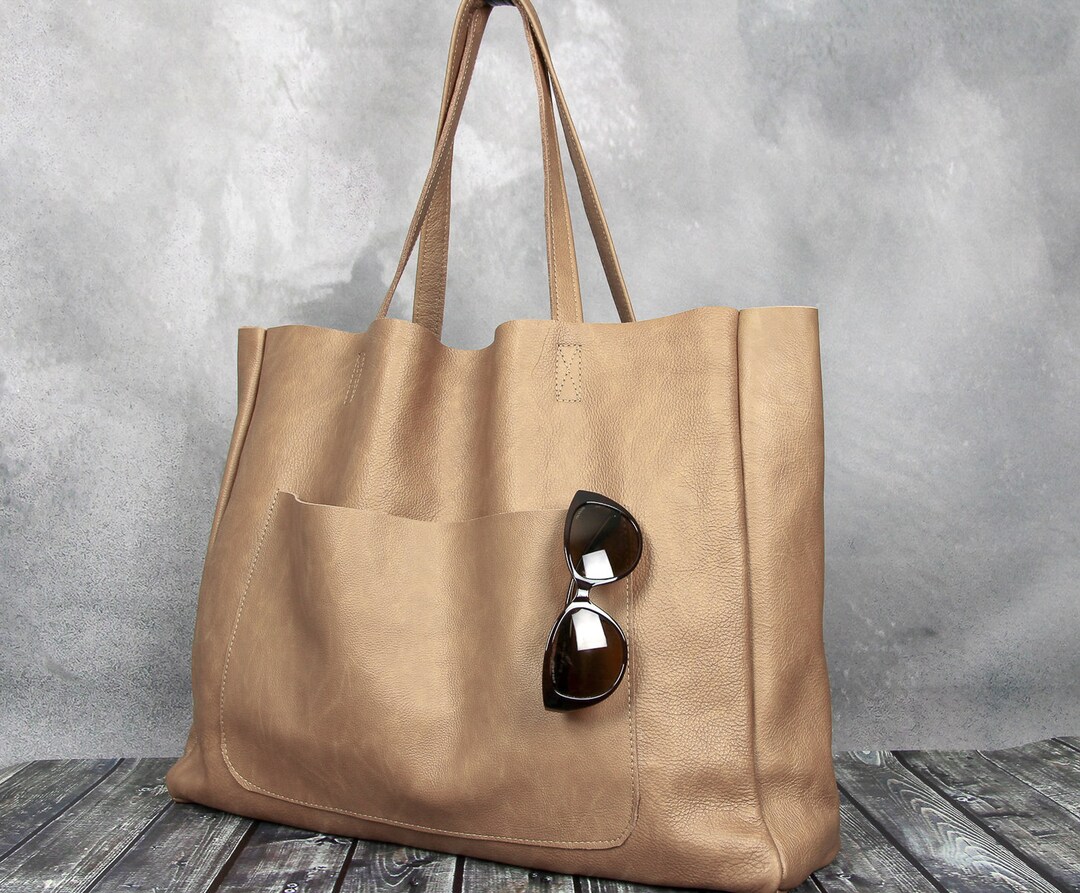 ショルダーバッグ・ポシェット Vegan Leather [TALLI] orestone Handle Tote Bag_ CAMEL il_1080xN.6186449099_hz82.jpg