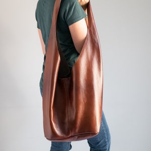COGNAC Brown Leather HIPPIE Bag, Oversized BOHO Bag, Hobo Bag, Bohemian Leather Hobo Purse, Large Crossbody Hobo Bag Wide Strap, Boho image 2