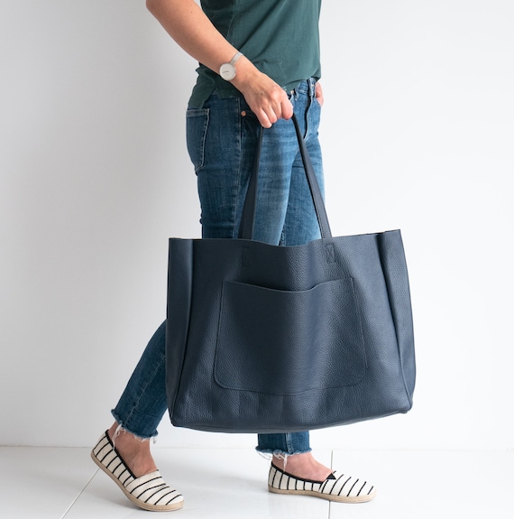 Da Milano Large Ostrich Leather Tote Bag - Navy Blue