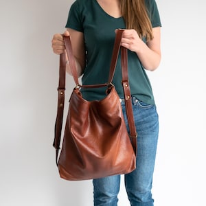 Mochila convertible marrón coñac, mochila de cuero, bolso de hombro, bolso bandolera de cuero, bolso escolar, bolso hobo castaño, bolso de mano