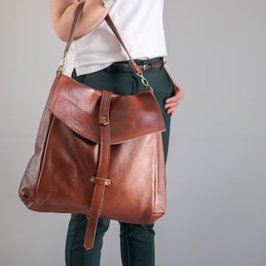 Carryall Bag, Brown Convertible Backpack Purse, Large Cognac Travel Bag, Leather Shoulder Bag, Oversized Backpack, Big Weekender Handbag