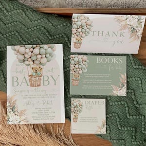 Teddybär-Babypartyeinladung, Salbei, beige, Boho, Pampasgras, neutral, Bär mit Luftballons, Bogen, Digital, Printable, Vorlage