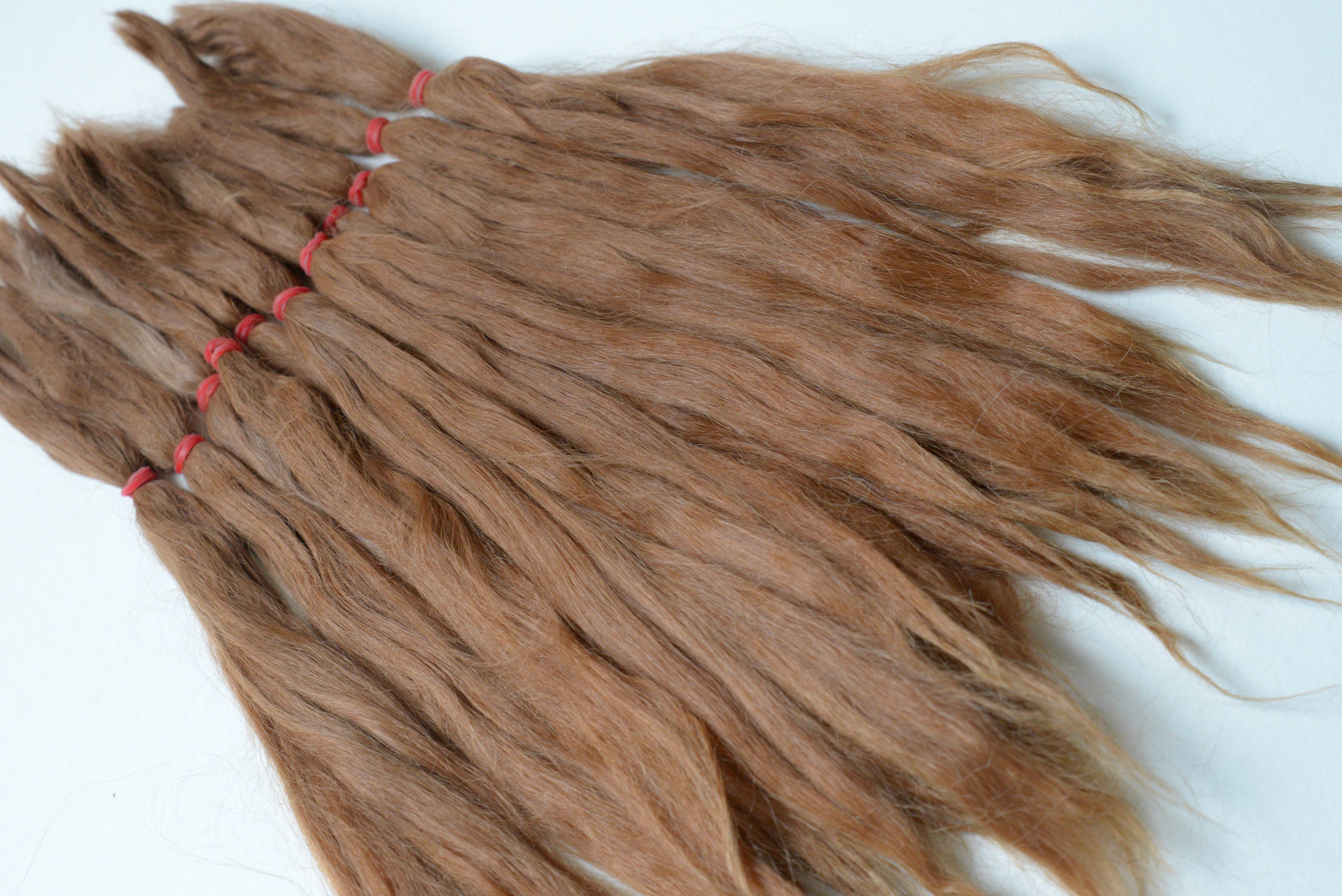 Suri Alpaca: Combed Doll Hair, mid-fawn 20 cm