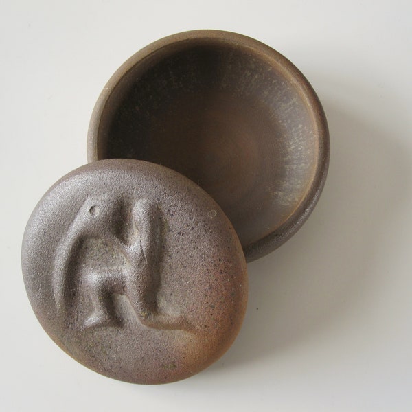 Vintage ceramic modernist sandstone round box 1960s France, Boite en grès des années 60 era La Borne, La Puisaye
