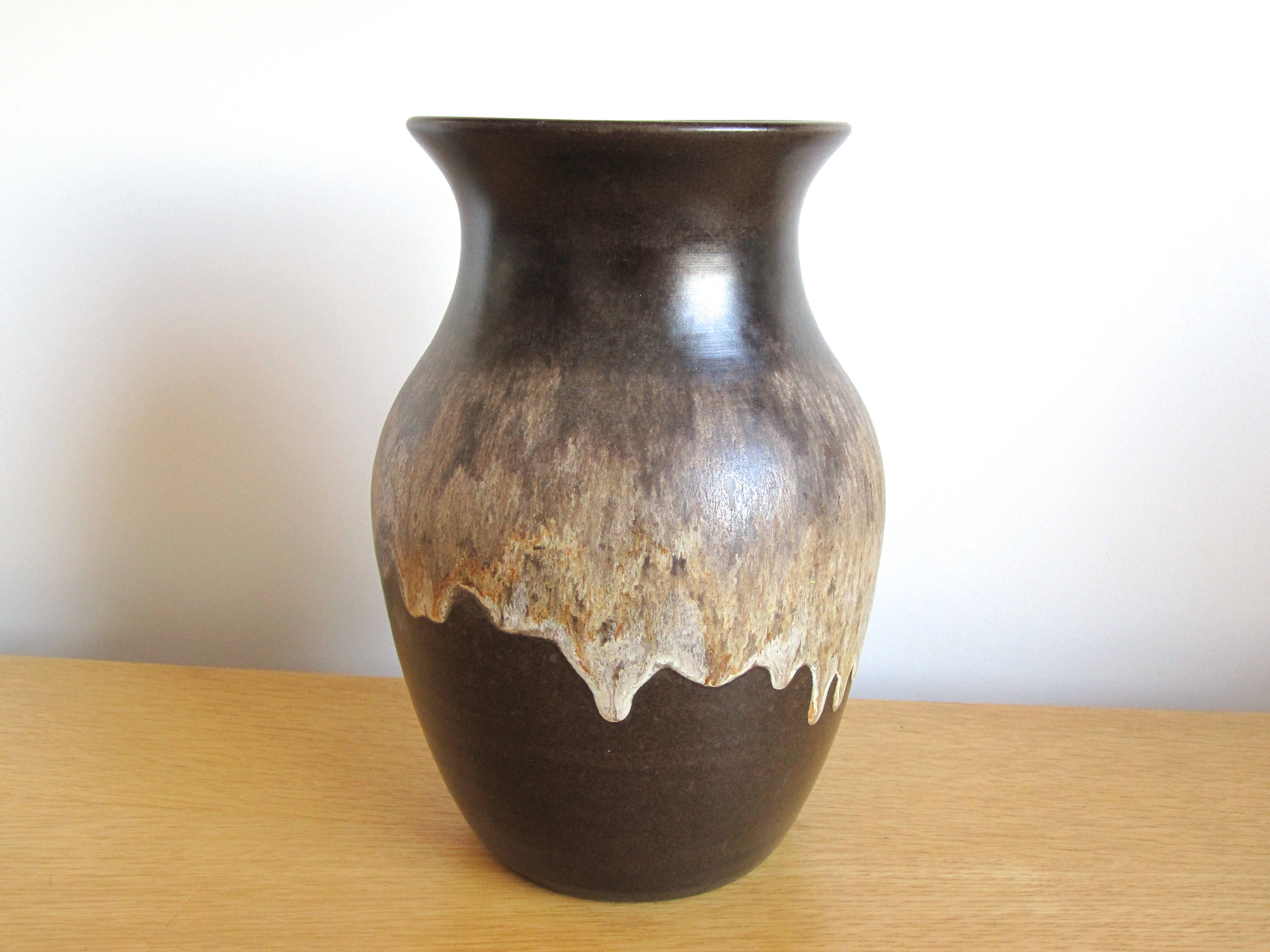 Judi Kunst Grand Vase Signé en Céramique de Studio d'artiste Danois 1960 Danemark