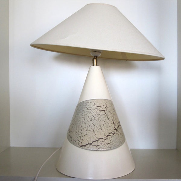 François CHATAIN ceramic conic lamp with asymmetrical pattern 1980s, Lampe F. Chatain céramique conique motif asymétrique peinture craquelé