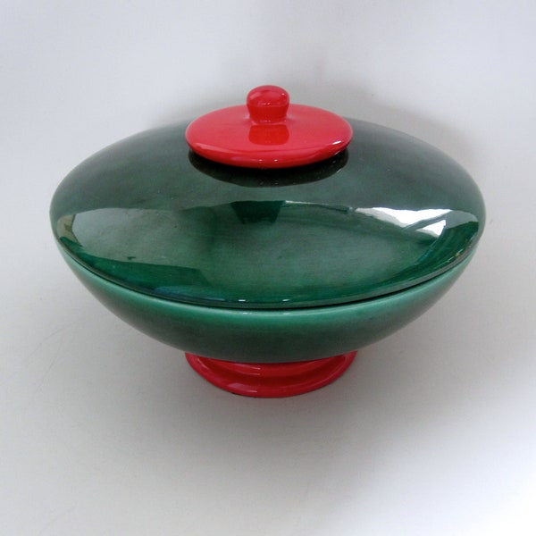 François CHATAIN ceramic green and red pin tray 1980s France, Vide poche en céramique F. Chatain, décor années 80 rouge et vert
