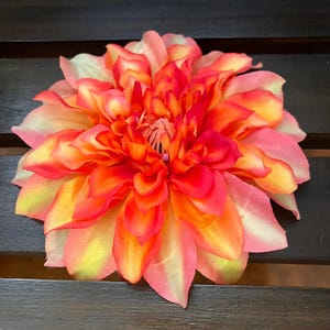 Yellow Dahlia Hair Clip - Etsy display picture 1