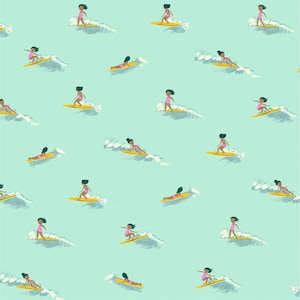 Windham Fabrics, Malibú, Tiny Surfers in Sea Foam, de Heather Ross, por media yarda