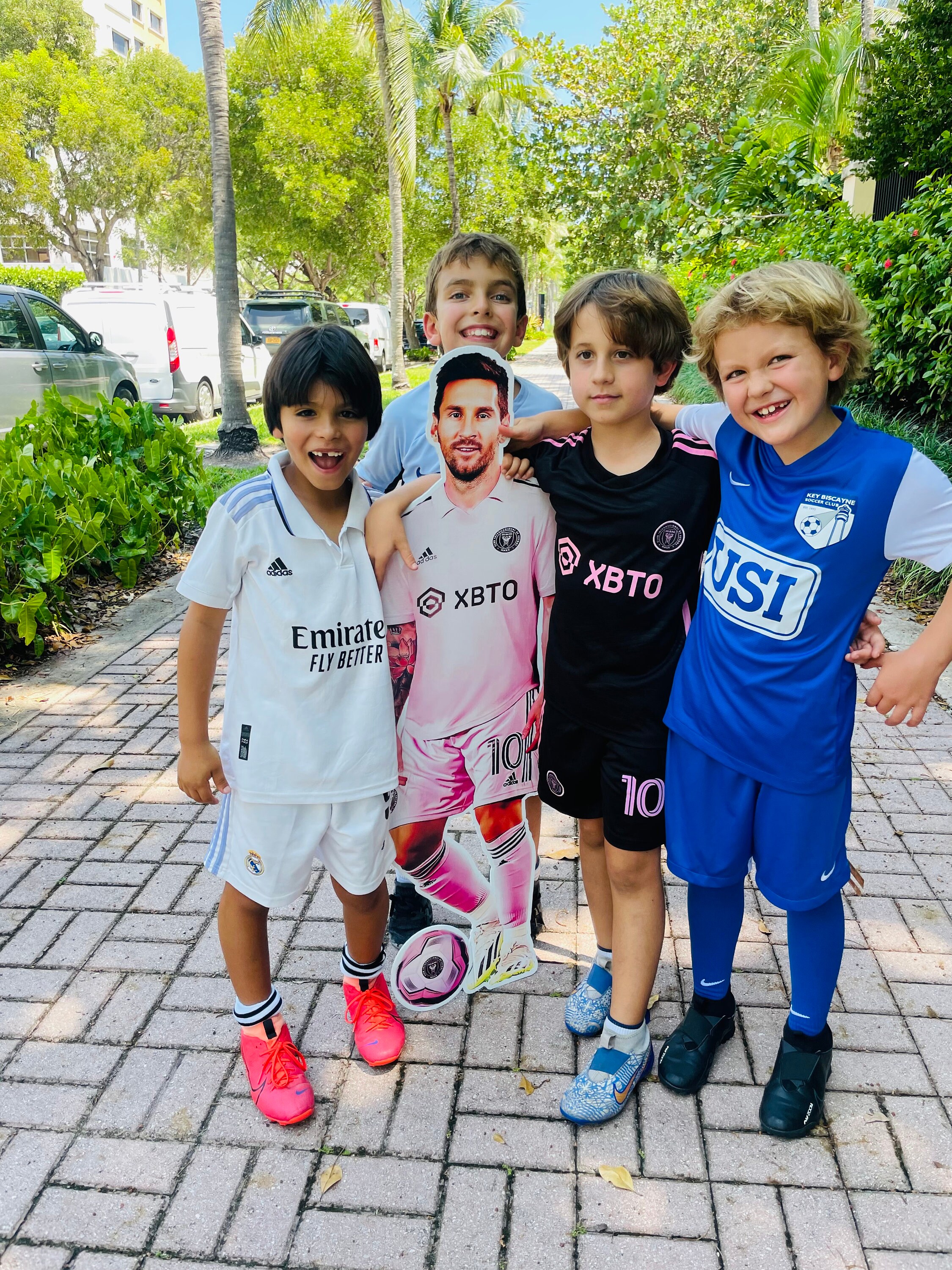 Lionel Messi , Soccer Player Cut Out Model. Best Soccer Decoration