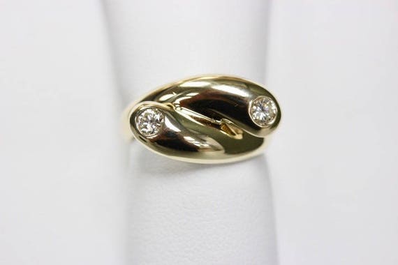 Stunning 14k Yellow Gold and Diamond Ring - image 4