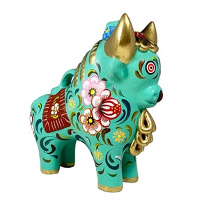 Toro de Pucará pintado a mano en cerámica - 20 cm de alto, color aguamarina, figura de cerámica, escultura, estilizada, hecha a mano, hecha en Perú, tradición peruana