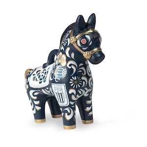 ポトリロ・デ・プカラ・アズール・イ・ブランコ - クラブ・アリアンサ・リマ (20 cm de altura) - hecho a mano en Perú