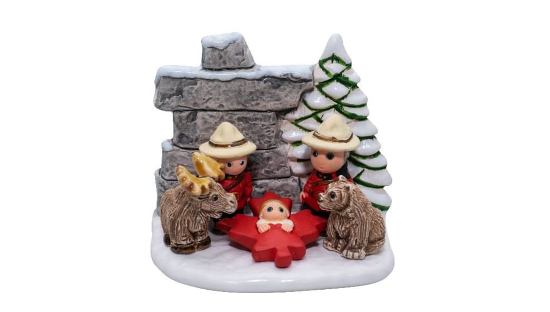 Canadian I Nativity Scene Handmade in Clay 1 Block 3.1x2.2x2.8 High