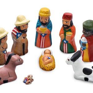 Puerto Rican Nativity Scene - Handmade in Clay - 8 characters + Coquí - 2.8&quot; high, Puerto Rico, Borinquen, Boricua, Isla del Encanto, Jibaro