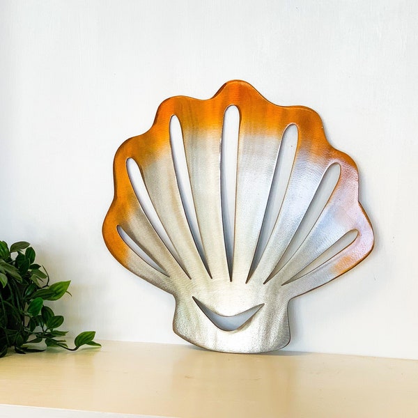 Clam Shell Metal Wall Art: Powder Coat Beach Decor