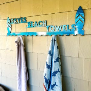 Support personnalisé pour porte-serviettes pour planche de surf avec crochets, revêtement en poudre avec vis assorties | Porte-serviettes de piscine | Décoration tropicale | Cintres durables