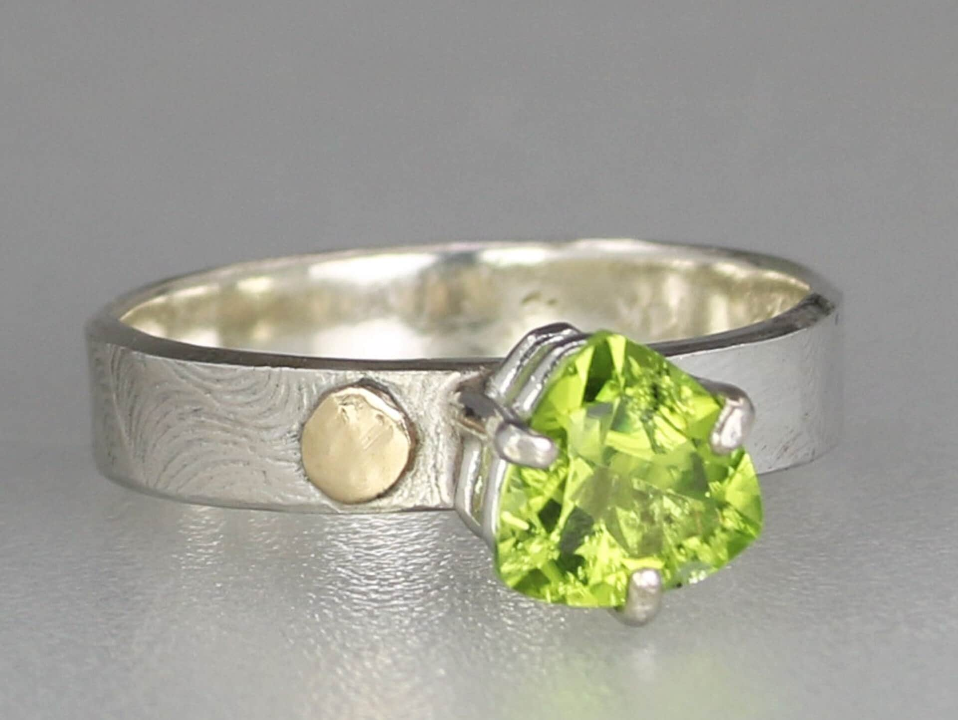 14k Yellow Gold Genuine .70 Carat Peridot & Diamond Ring – Exeter Jewelers