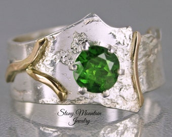 Genuine Chrome Diopside Ring, Unique Modern Mixed Metal Diopside Ring, Artistic Elegant Silver & Gold Cocktail Ring