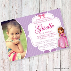 May include: A purple and pink invitation with a photo of a young girl and a cartoon princess. The invitation is for a 3-year-old girl's presentation. The text reads "Unido a mis padres, les invito me acompañen a mi presentación de 3 años Giselle 02 de febrero Iglesia la Sagrada Familia 3221 N. Division St., Chicago 10:30 a.m. - 11:30 a.m. Despues de la misa se agradece su presencia a mi fiesta que será en: United Banquet 3221 N. Grand Ave, Chicago 10:30 a.m. - 11:30 a.m. DiseñArte Studio"