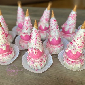 Cake Pop and Oreo Combo treats, Barbie Pink Oreo and Cake Pop Combo treats, Pink Princess Cake Pop/ Combo Treats