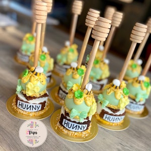 12 Hunny Pot Cake Pop/Oreo Combo treats with honey dipper sticks, Pooh Inspired honey pots, Winnie the Pooh hunny pots