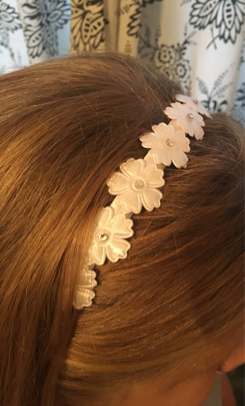 Bridal Bridesmaid hair accessories Communion Headband Floral Hairpiece White Bridesmaid hair band flower girl accessories Wedding