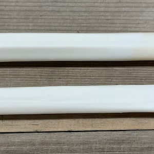 2 Pronghorn Antelope Leg Cannon Bones Metacarpal Metatarsal