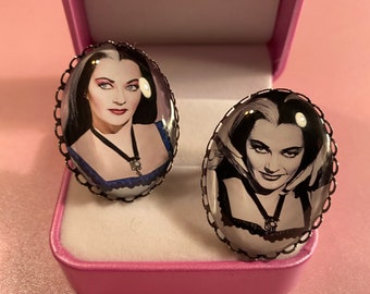 Lily Munster Large PLATINUM SILVER Ring